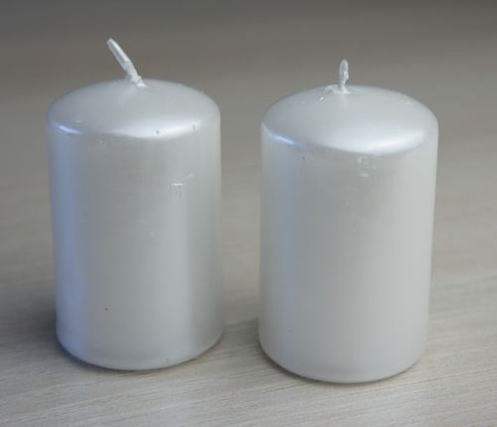 2 Bougies  blanc nacré D4cm Ht 6cm