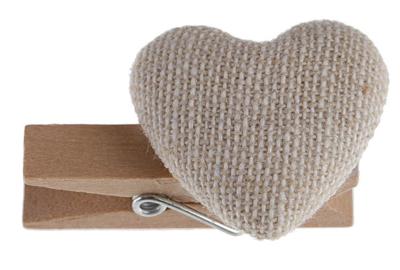 Marque place sur pince avec cœur forme bouton en coton naturel pour votre déco de table mariage