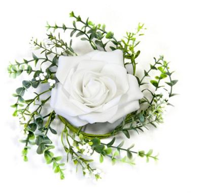 Un centre de table florale pour toutes vos décorations de table de mariage, baptême, anniversaire