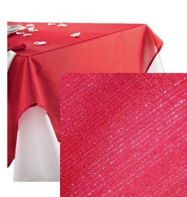 Très belle nappe en tissus polyester de 140 cm x 24 cm, traitée antitaches,  rouge parsemée de fils couleur argent.