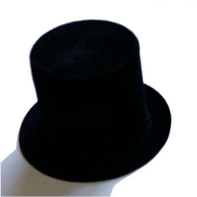 Un mariage, un anniversaire, n'oubliez ce mini haut de forme pour monsieur à assortir au mini chapeau blanc pour madame, ambiance rétro et élégante