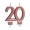 Une bougie d'anniversaire 20 ans coloris  rose gold formant le chiffre 20 à piquer sur le gâteau.